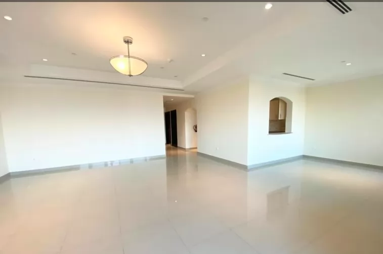 Residential Ready Property 3 Bedrooms S/F Apartment  for sale in Al Sadd , Doha #7612 - 1  image 
